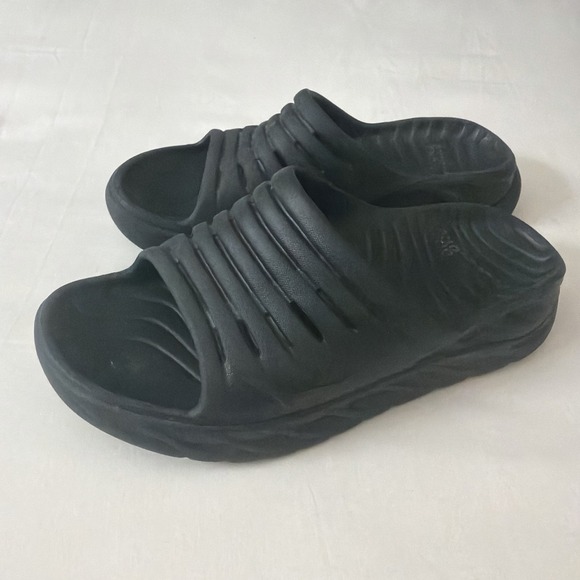 Hoka One One Ora Recovery Slide Sandals Mens 9 Womens 11 Black Cushioned Slide - Picture 10 of 16